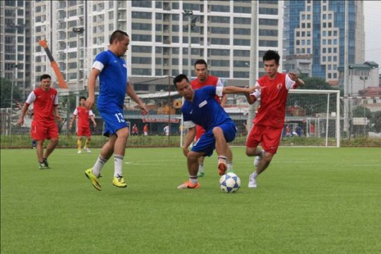 Sôi động không khí vòng bán kết giải bóng đá Hanel Cup 2014