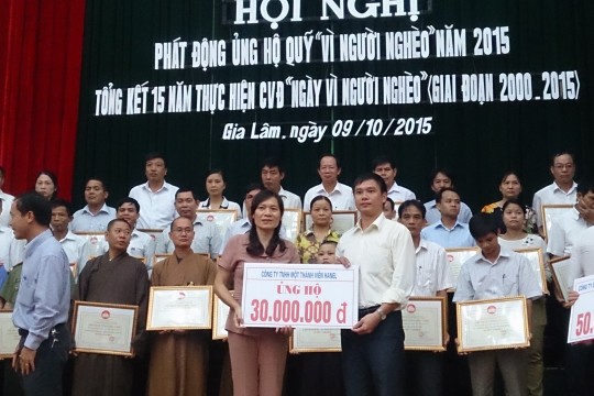 HANEL ỦNG HỘ QUỸ VÌ NGƯỜI NGHÈO HUYỆN GIA LÂM