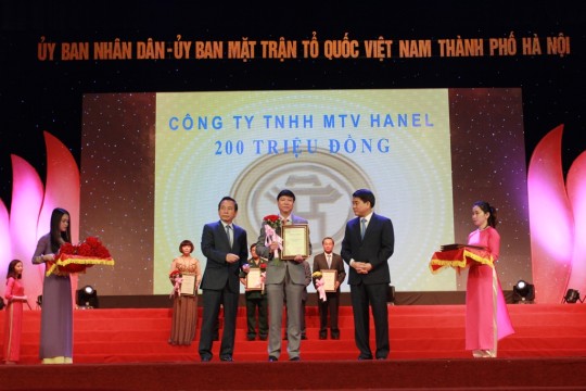 HANEL CHUNG TAY  “VÌ NGƯỜI NGHÈO” NĂM 2016