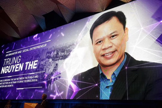 ÔNG NGUYỄN THẾ TRUNG - CHỦ TỊCH HĐQT LIÊN DANH HANEL DTT ĐƯỢC VINH DANH CEO DOANH NGHIỆP VIỆT