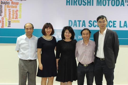 VÌ SAO LẠI PHẢI PHÁT TRIỂN KHOA HỌC DỮ LIỆU Ở VIỆT NAM?