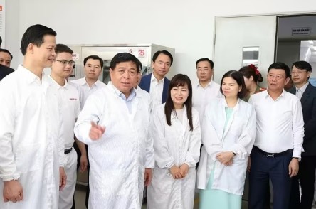 Phó Thủ tướng Chính phủ thăm và làm việc tại Công ty Hanel PT
