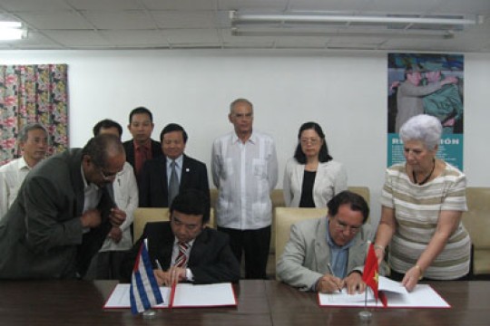 Đoàn công tác bộ TT&TT kết thúc tốt đẹp chuyến thăm Cuba